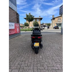 Piaggio MP3 400 HPE 2e hands