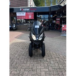 Piaggio MP3 300