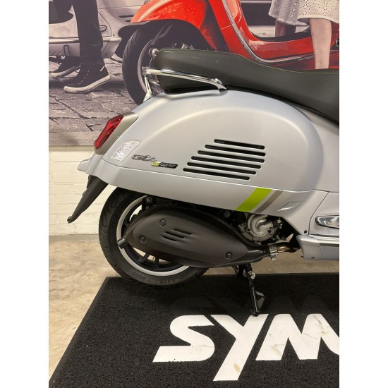 Vespa GTS 300 Super Tech