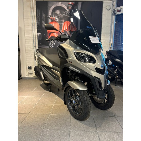 Piaggio MP3 400 