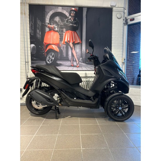 Piaggio MP3 300 